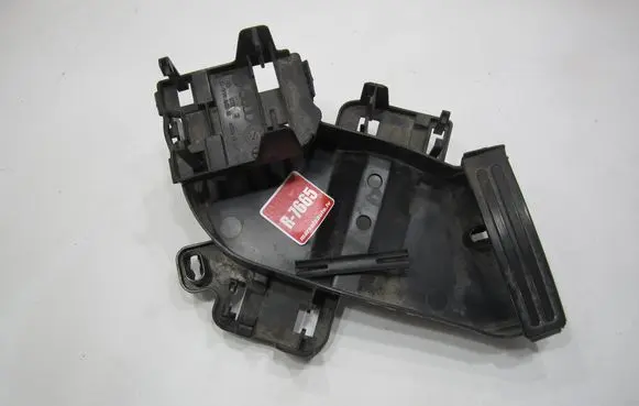 Audi TT TTS Mk2 Other engine bay part 8J0971615B