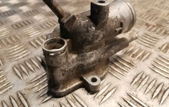 Mercedes-Benz C W203 Thermostat 6112031275