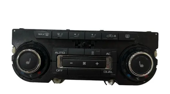 Skoda Octavia Mk2 (1Z) Climate control unit 3T0907044BA 5HB00974947 SW0401