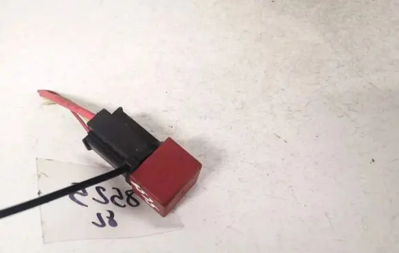 Renault Scenic II - Grand scenic II Other relay 8200253922