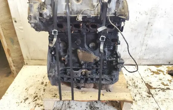 Mazda MPV II LW Engine RF5C011