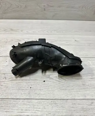 BMW X3 F25 Air intake duct part 7807493 58650910 850736906