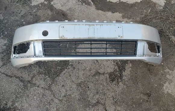 Volkswagen PASSAT B7 Front bumper