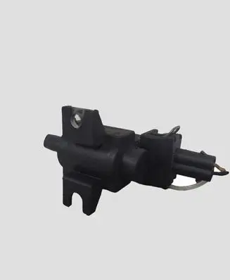 Toyota Avensis T250 Turbo solenoid valve 258600R010 72828606