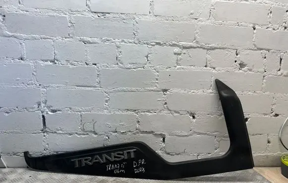 Ford Transit Front door glass trim molding 6c16v22370aaw