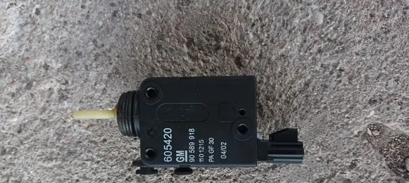 Opel Zafira A Central locking motor 90589918 605420 1101215
