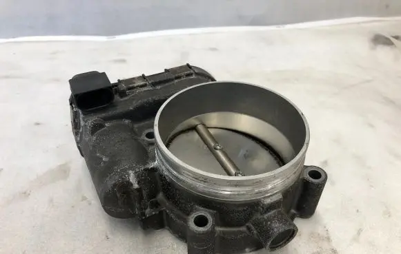 Porsche Panamera (970) Throttle body valve 99760511601