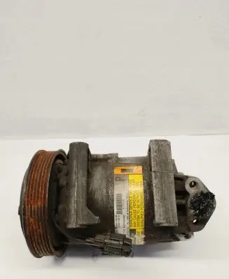 Nissan Almera Tino Air conditioning (A/C) compressor (pump) 926009F510