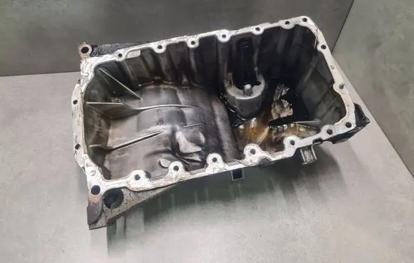 Oil sump