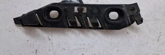 Front bumper mounting bracket