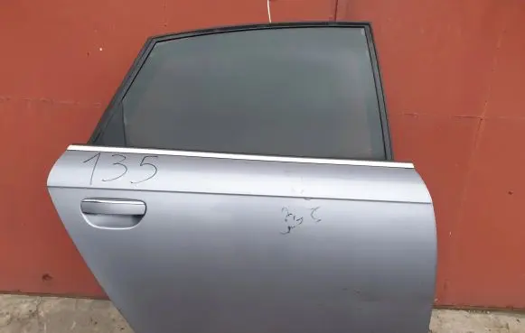 Audi A6 S6 C6 4F Rear door
