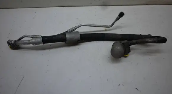 Air conditioning (A/C) pipe/hose