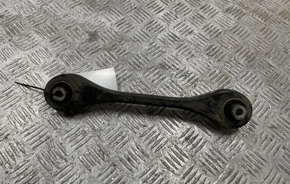 Volkswagen PASSAT B8 Rear upper control arm/wishbone