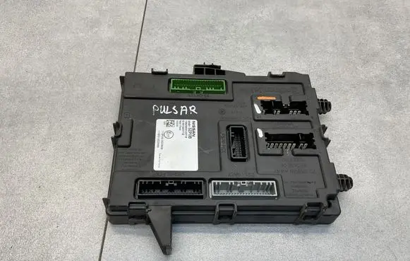 Nissan Pulsar Comfort/convenience module 284B13ZP0B