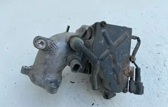 Toyota Avensis T250 Throttle valve