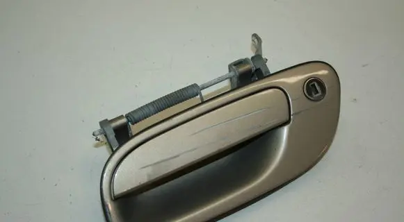 Volvo XC70 Front door exterior handle
