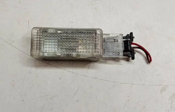 Volkswagen Scirocco Other interior light 6L0947565T2 6L0947565