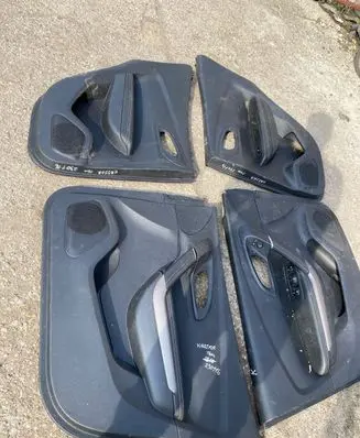 Renault Kadjar Front door card panel trim