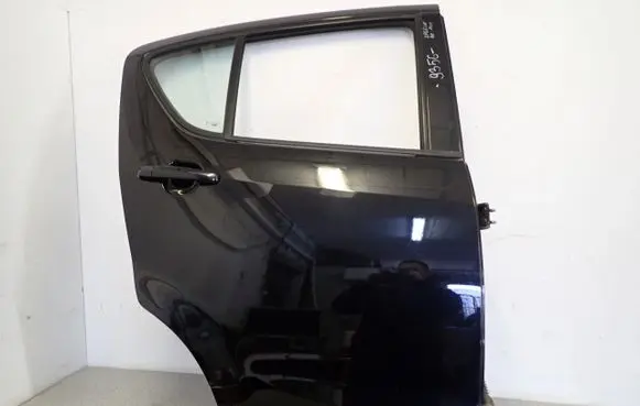 Suzuki Splash Rear door 