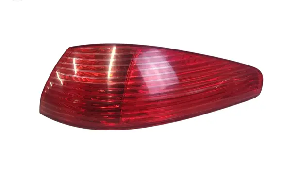 Peugeot 607 Rear/tail lights