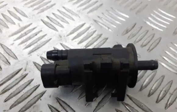 Opel Astra G Valve vacuum 