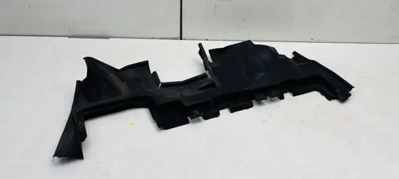 Audi Q3 8U Intercooler air guide/duct channel 8U0121283C