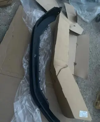 Skoda Kodiaq Front bumper lip 565807061 2050326995