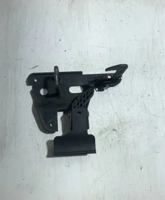Audi A6 S6 C6 4F Engine bonnet/hood lock/latch loop/hook 4F0823480