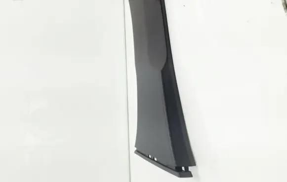 (B) pillar trim (bottom)