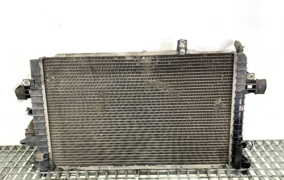 Opel Astra H Coolant radiator 13152319