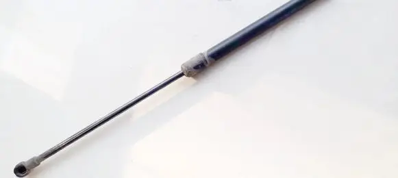 Audi A3 S3 8L Tailgate/trunk strut/damper 8d9827552f