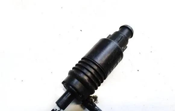 Audi 100 S4 C4 Windscreen/windshield washer pump 4A0955651