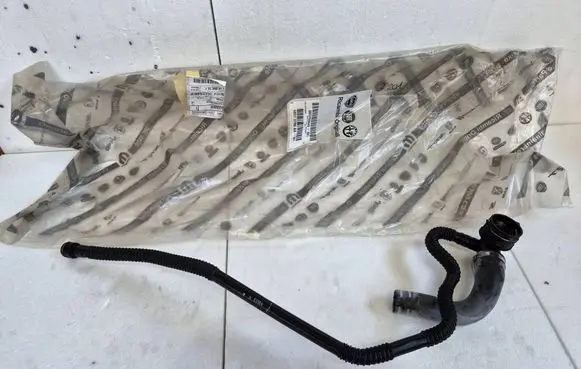 Fiat 500X Engine coolant pipe/hose 52068649 68373796AA