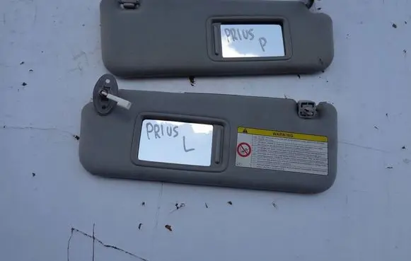 Toyota Prius (XW20) Sun visor