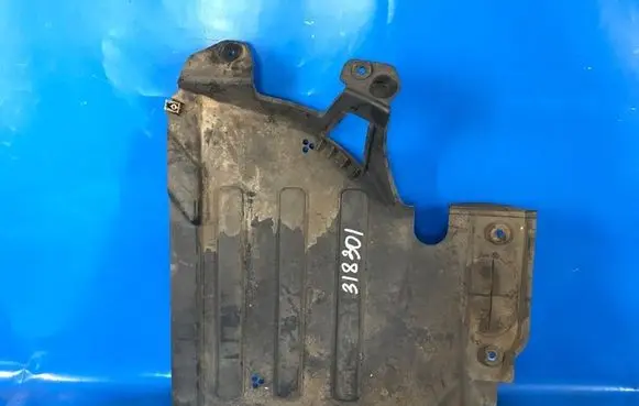 Mini One - Cooper F56 F55 Engine splash shield/under tray 51757290809