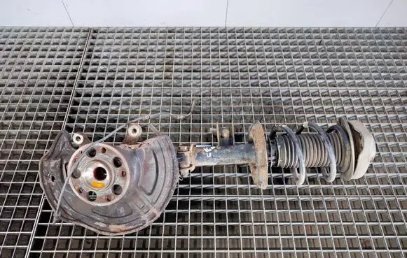Mercedes-Benz B W246 W242 Front wheel hub spindle knuckle
