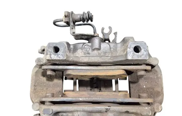 Volkswagen Touareg II Rear brake caliper 7P0615423