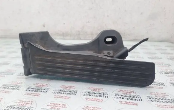 Volkswagen Touran I Accelerator throttle pedal 1T1721503J