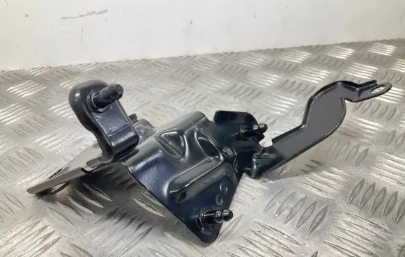 Audi Q2 - ABS pump bracket 5Q1614235E