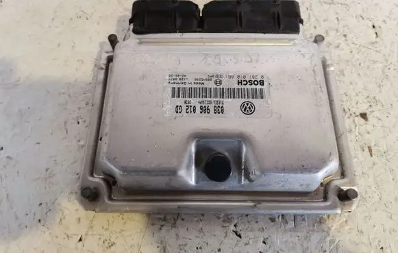 Skoda Fabia Mk1 (6Y) Engine control unit/module 038906012GD 0281010861