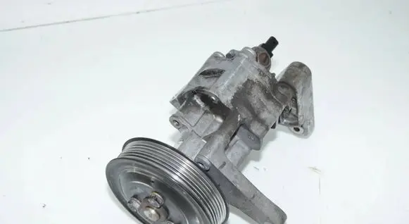 BMW 5 GT F07 Power steering pump 6796491 32416796491 32416776170