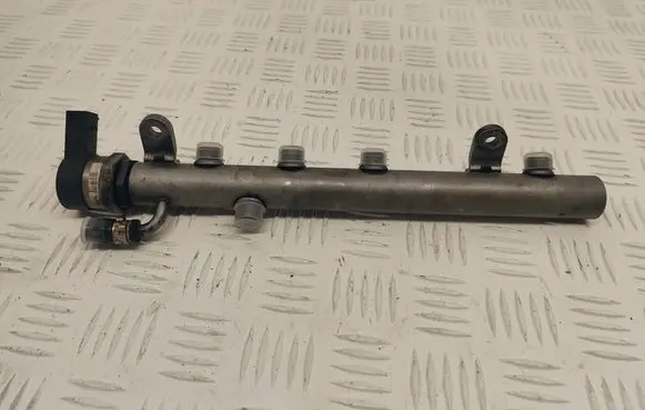 Mercedes-Benz ML W164 Fuel main line pipe A6420700495 A6110780449