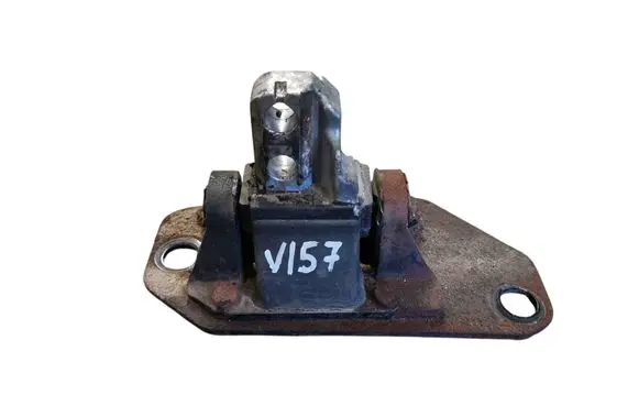 Volvo XC90 Engine mount bracket 30741451