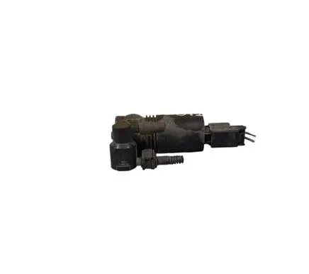 Volvo V40 Windscreen/windshield washer pump 1026810 131112C 619196