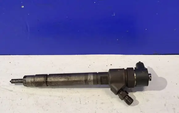 Fuel injector