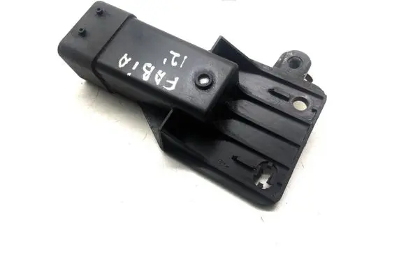 Audi A4 S4 B7 8E 8H Coolant fan relay 5J0919506
