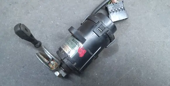 Audi A6 S6 C4 4A Accelerator throttle pedal 0205001001