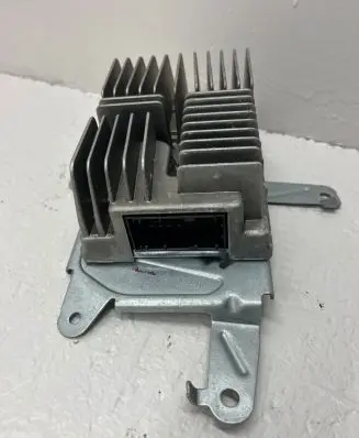 BMW 2 F46 Sound amplifier 9380197