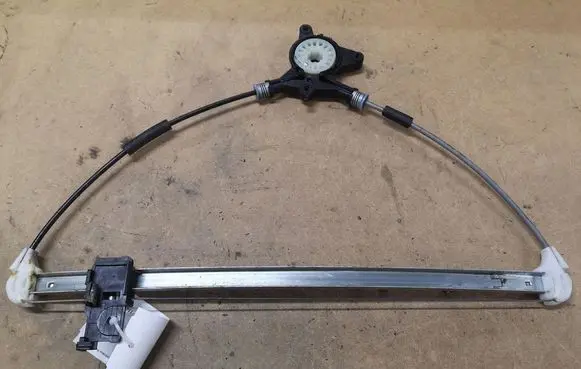Mazda 3 I Rear window lifting mechanism without motor