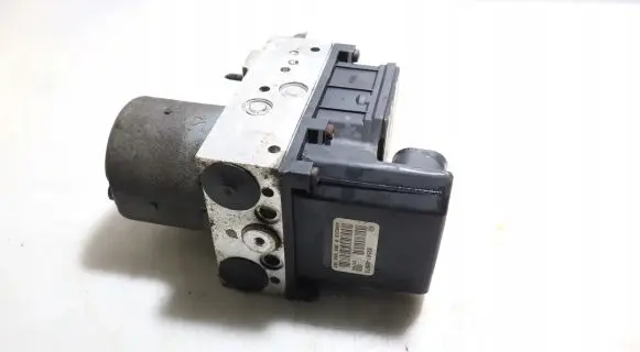 Toyota Avensis T250 ABS Pump